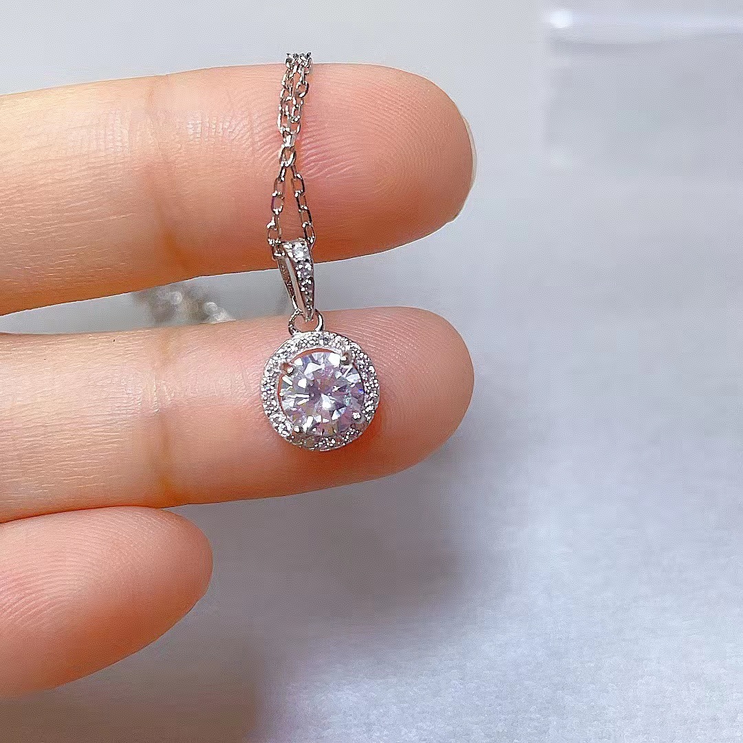 Pendant Valentine's Day Gift